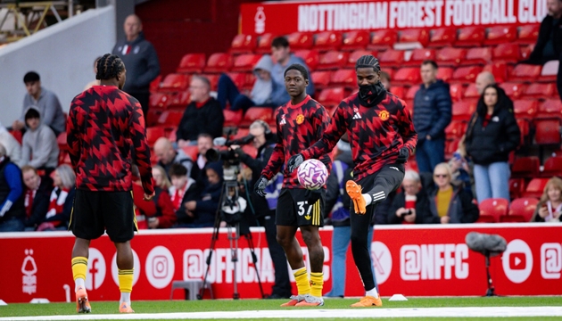 Tương lai Kobbie Mainoo mù mịt tại Man United.