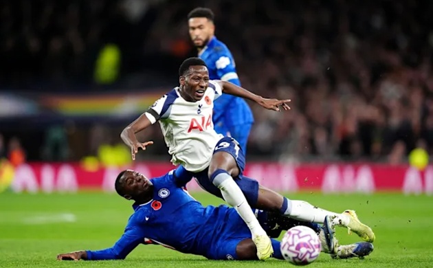 Ảnh bài viết Maresca khen Caicedo ở đẳng cấp hàng đầu cùng Rodri