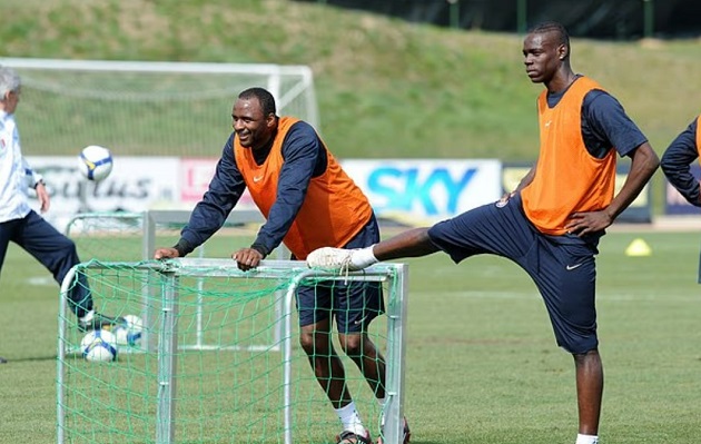 Balotelli từng cho rằng cách huấn luyện của Vieira không phù hợp với mình.