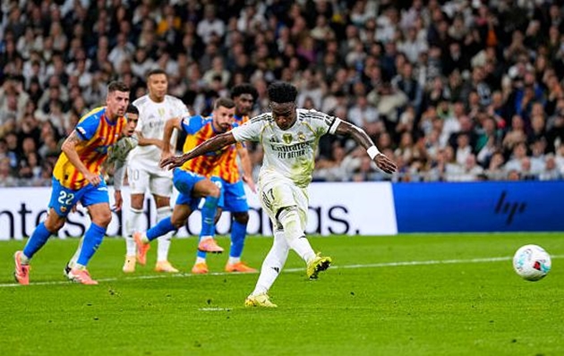 Xabi Alonso sẽ phải tìm cách giải quyết triệt để vấn đề.