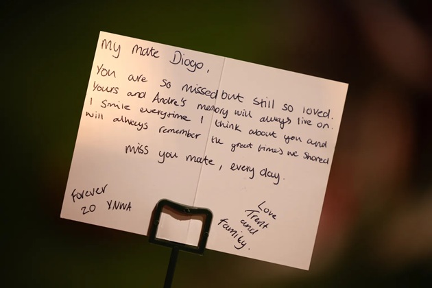 Ảnh bài viết Trent Alexander-Arnold gửi thông điệp "Forever 20" tới Diogo Jota