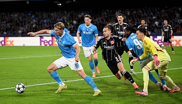 Ảnh bài viết Napoli và Frankfurt chia điểm trong trận cầu kịch tính