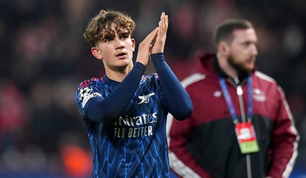 Max Dowman trở thành cầu thủ trẻ nhất ra sân trong lịch sử Champions League.