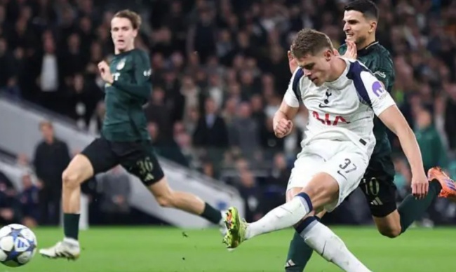 Ảnh bài viết Van de Ven với siêu phẩm 80m: Khi thể chất và kỹ thuật hòa làm một