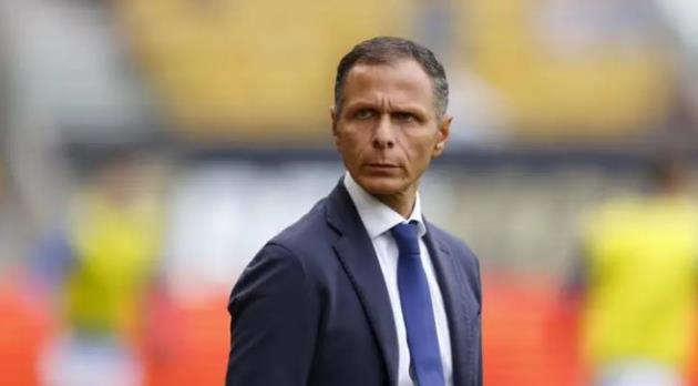 Giám đốc bóng đá Domenico Teti đạt thỏa thuận rời Wolves.