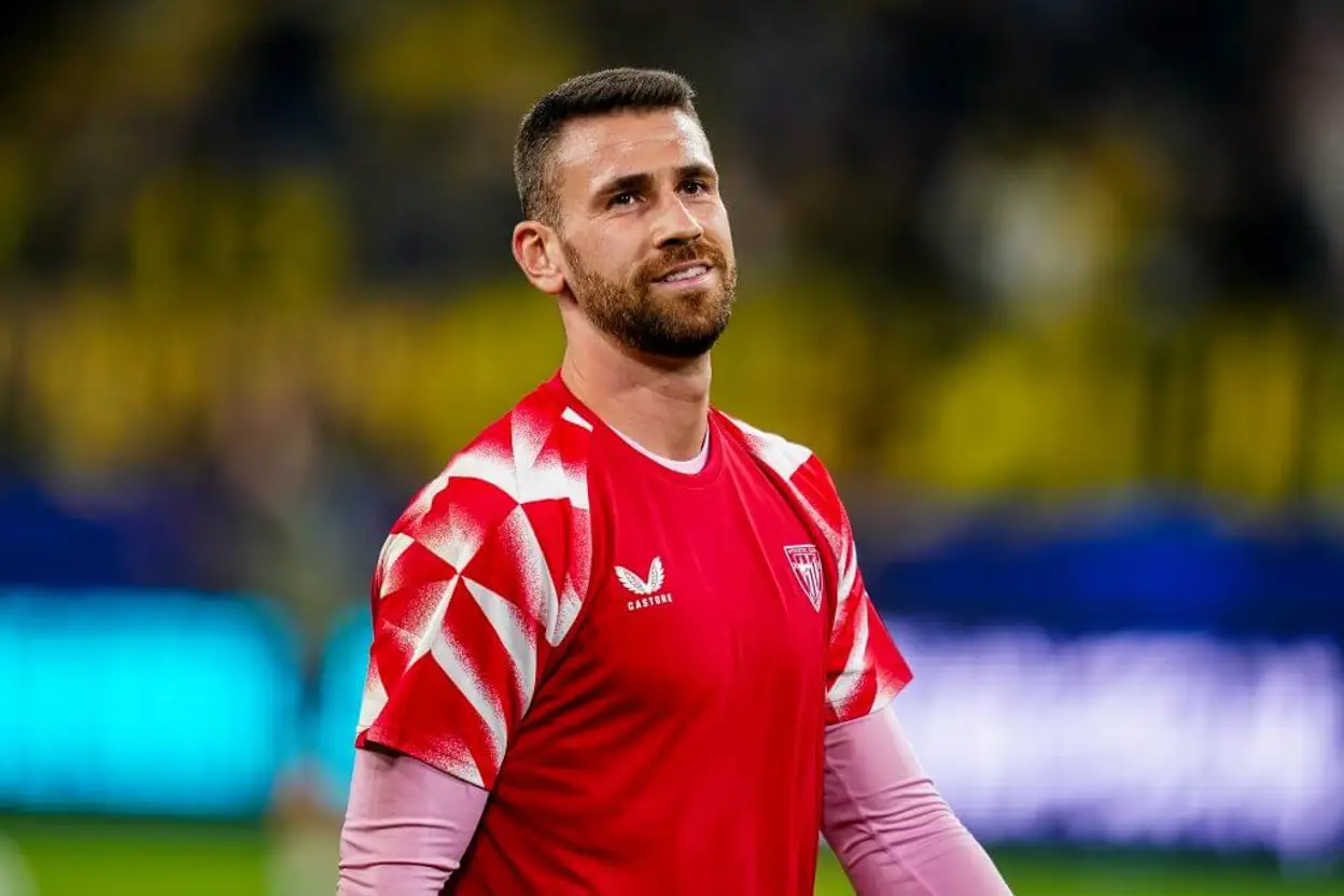 Thủ môn người Tây Ban Nha khẳng đặng lòng trung thành với Bilbao