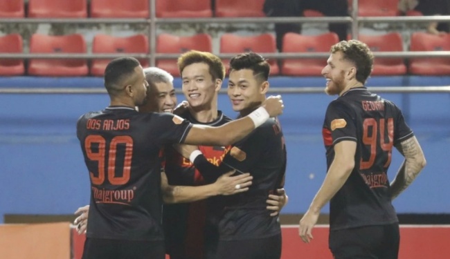 Ảnh bài viết Gia Hưng nổ súng, Ninh Bình ngự trị ở đỉnh BXH V.League