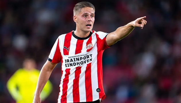 Veerman công khai muốn đến Ngoại hạng Anh.