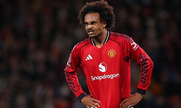 Joshua Zirkzee có thể rời Manchester United vào tháng 1.