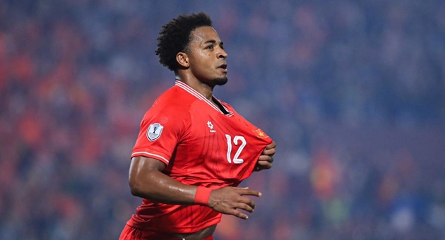 Nguyễn Xuân Son chính thức trở lại tuyển Việt Nam.