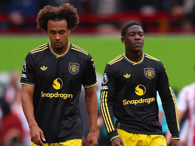 Ảnh bài viết Tương lai Mainoo và Zirkzee quyết định kỳ chuyển nhượng của Man Utd