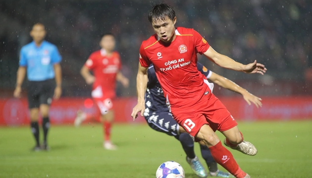 Khổng Minh Gia Bảo được HLV Kim Sang-sik gọi lên đội tuyển Việt Nam.