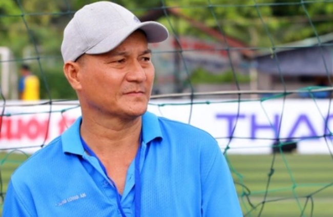 Ảnh bài viết Đồng Tháp thay HLV trưởng, Phan Thanh Bình lui về làm trợ lý
