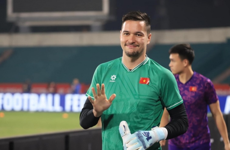 Nguyễn Filip gặp chấn thương.