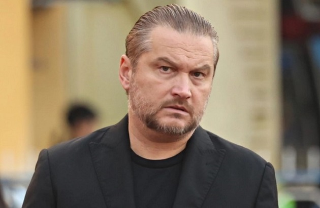 Ông Popov vẫn đang chịu khá nhiều sức ép.