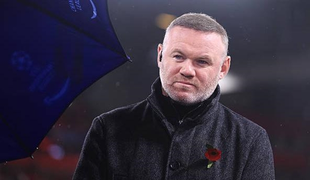 Wayne Rooney thừa nhận đã hơi khắt khe với Virgil Van Dijk.