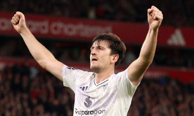 Maguire trong màu áo Man United. 