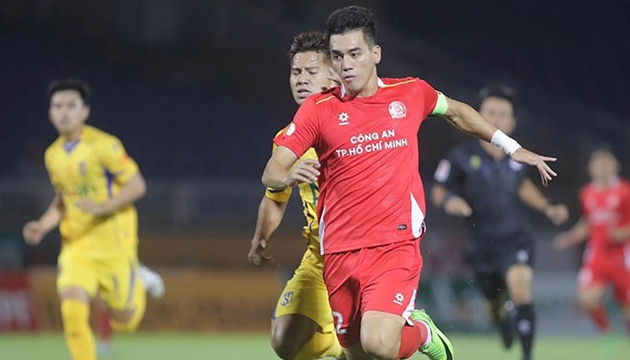 Tiến Linh là trung phong của CA TP.HCM