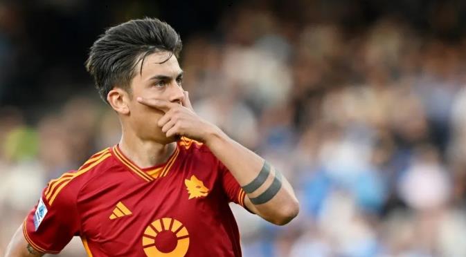 Dybala hiện đang dưỡng thương.