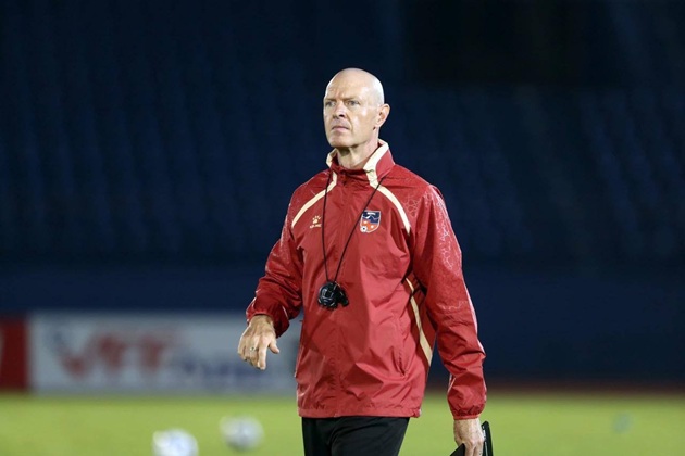 Matt Ross đã quyết định từ chức ở Nepal.