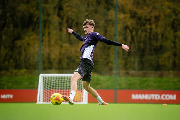 Ảnh bài viết Fletcher sẵn sàng thế chỗ Mainoo khi Man United đối đầu Tottenham