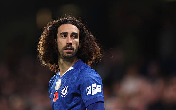 Marc Cucurella, 7 điểm - Tuyển thủ T&acirc;y Ban Nha đ&atilde; tạo ra &aacute;p lực l&ecirc;n h&agrave;ng tiền vệ khi đảo người từ vị tr&iacute; hậu vệ c&aacute;nh, đồng thời giữ cho phần lớn hoạt động của m&igrave;nh đơn giản. Anh chọn vị tr&iacute; th&ocirc;ng minh để Alejandro Garnacho c&oacute; thể c&ocirc; lập người theo k&egrave;m.