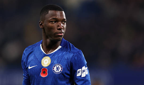 Mois&eacute;s Caicedo, 7 điểm - Caicedo chơi tốt nhất khi &aacute;p s&aacute;t đối phương để gi&agrave;nh lại quyền kiểm so&aacute;t b&oacute;ng, nhưng đ&ocirc;i khi anh lại kh&ocirc;ng xử l&yacute; đ&uacute;ng l&uacute;c, phạm nhiều lỗi v&agrave; phải nhận thẻ v&agrave;ng.