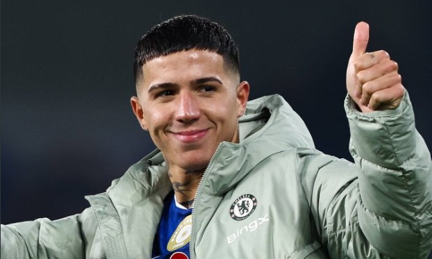 Ảnh bài viết Enzo Fernandez xác nhận chấn thương đầu gối, rút khỏi tuyển Argentina