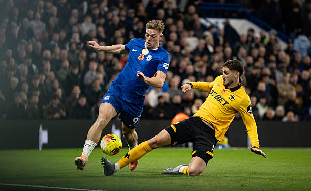 Liam Delap thi đấu không tốt trước Wolverhampton Wanderers. 