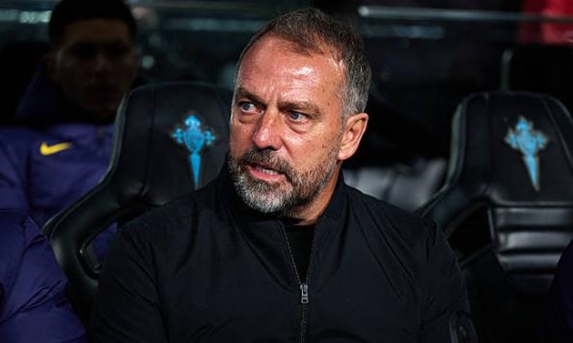 Ảnh bài viết Hansi Flick không quan ngại về "hai bộ mặt" của Barcelona