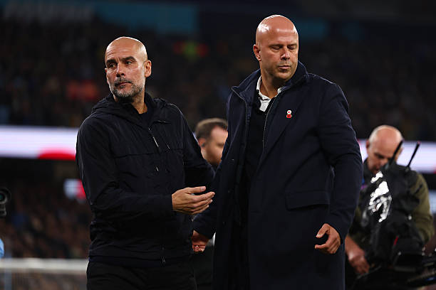 Hai thái cực trái ngược cho Guardiola và Slot.