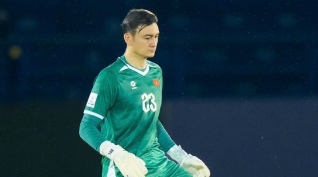 Ảnh bài viết Tuyển Việt Nam xoay tua thủ môn: Văn Lâm và Đình Triệu ai xứng đáng hơn?