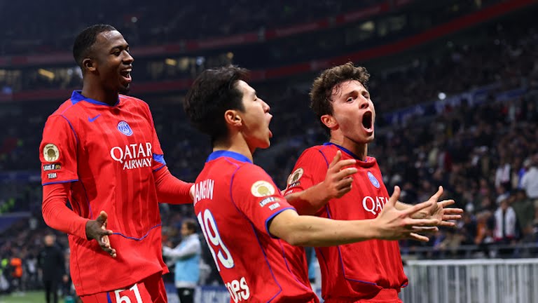 PSG đã có một trận thắng đầy kịch tính.