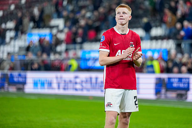 Ảnh bài viết Kees Smit lọt tầm ngắm Barca, Koeman ví như Pedri