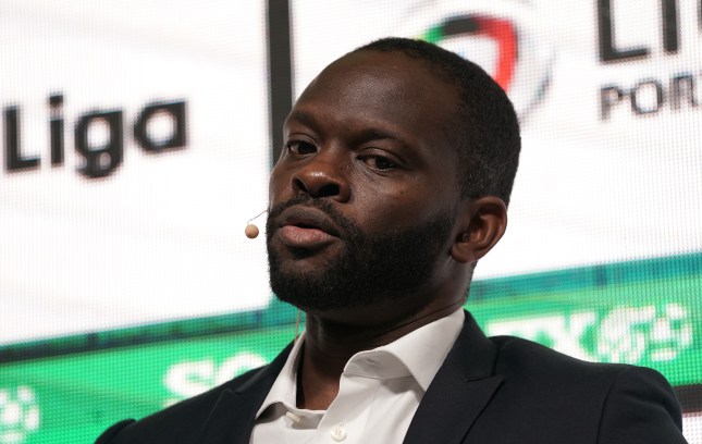 Ảnh bài viết Louis Saha cảnh báo Man Utd về thương vụ "cực kỳ nguy hiểm"
