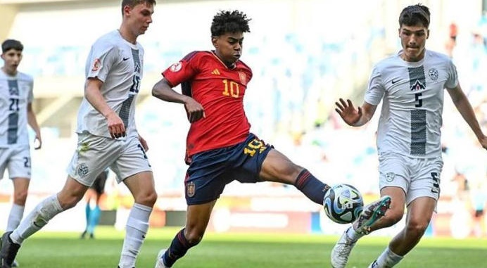 Ảnh bài viết Lamine Yamal và cuộc chiến không hồi kết giữa CLB và ĐTQG