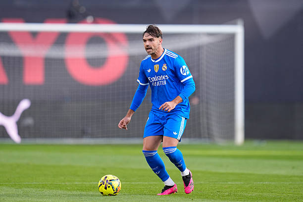 Ảnh bài viết Raul Asencio và bài kiểm tra chưa có điểm dừng tại Real Madrid