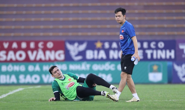Ảnh bài viết Đặng Văn Lâm chấn thương nhẹ khi tập cùng ĐT Việt Nam
