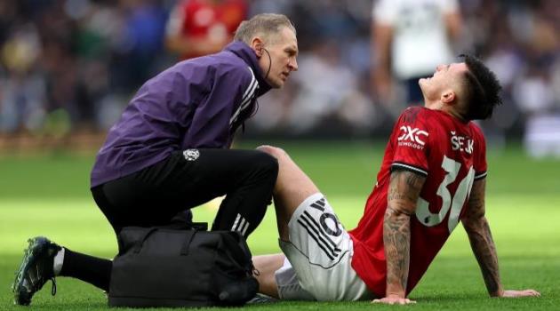 Ảnh bài viết Fabrizio Romano trấn an người hâm mộ MU về chấn thương của Sesko