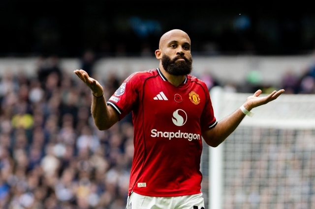 Tìm người thay Mbeumo chắc chắn là bài toán khó.