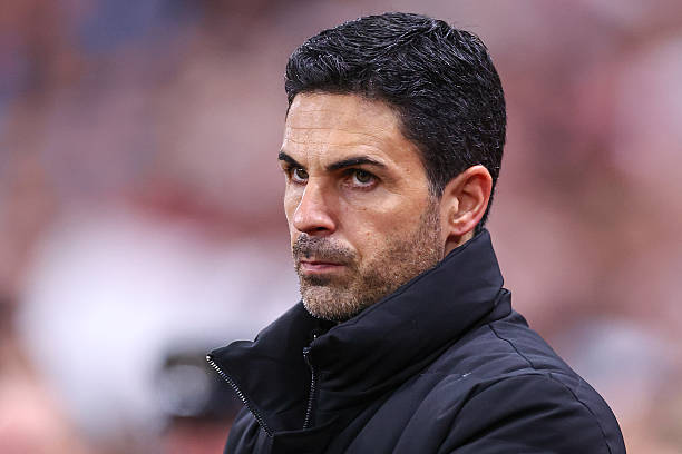 HLV Mikel Arteta vẫn vắng mặt nhiều trụ cột trên hàng công Arsenal.