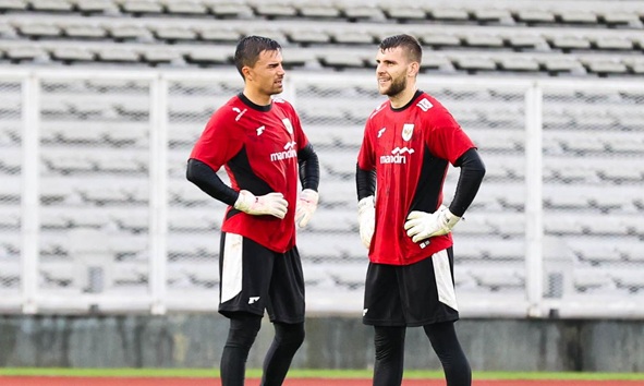 Các chuyên gia tin rằng dàn cầu thủ nhập tịch sẽ không bị lung lay.