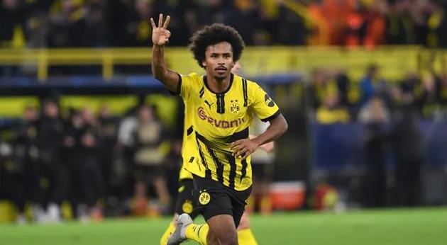 Ảnh bài viết Đại diện của Karim Adeyemi đàm phán với Manchester United