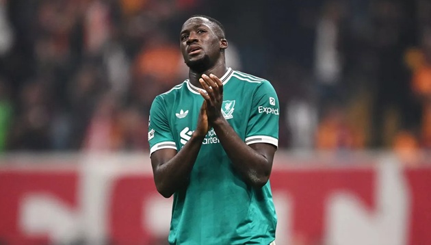 Konate trước viễn cảnh rời Liverpool