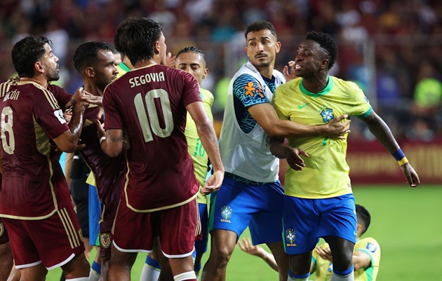 Vinicius đã bị tác động sau khi hụt Quả bóng vàng.