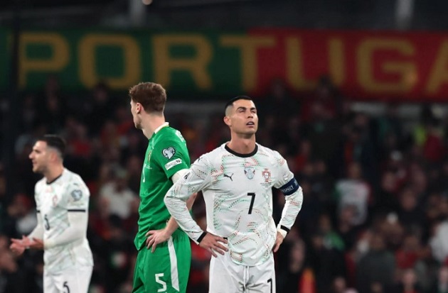 Ảnh bài viết Ronaldo nhận thẻ đỏ, nguy cơ bị treo giò ở World Cup