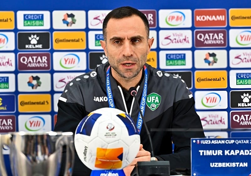 Kapadze vừa chia tay ĐT Uzbekistan. 