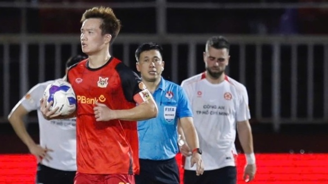 Ảnh bài viết Nguyễn Hoàng Đức và cuộc đua đến Quả bóng vàng Việt Nam