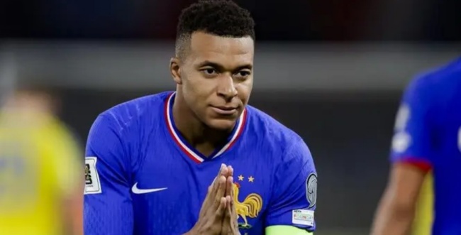 Mbappe là đầu tàu hàng công tuyển Pháp.