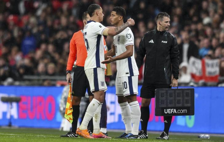 Bellingham chơi tốt khi vào thay Rogers.